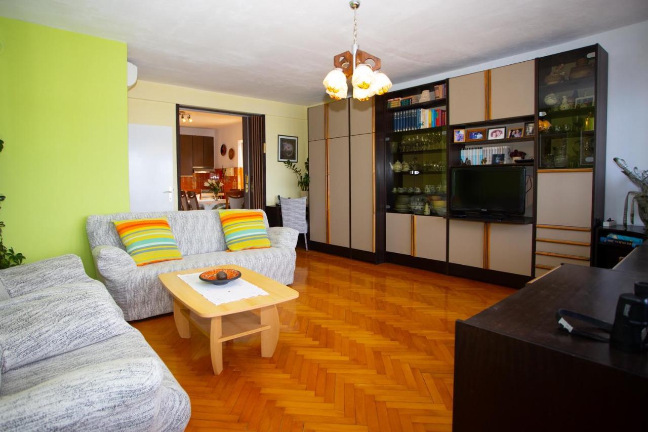 Apartment Nola Podgora Buitenkant foto