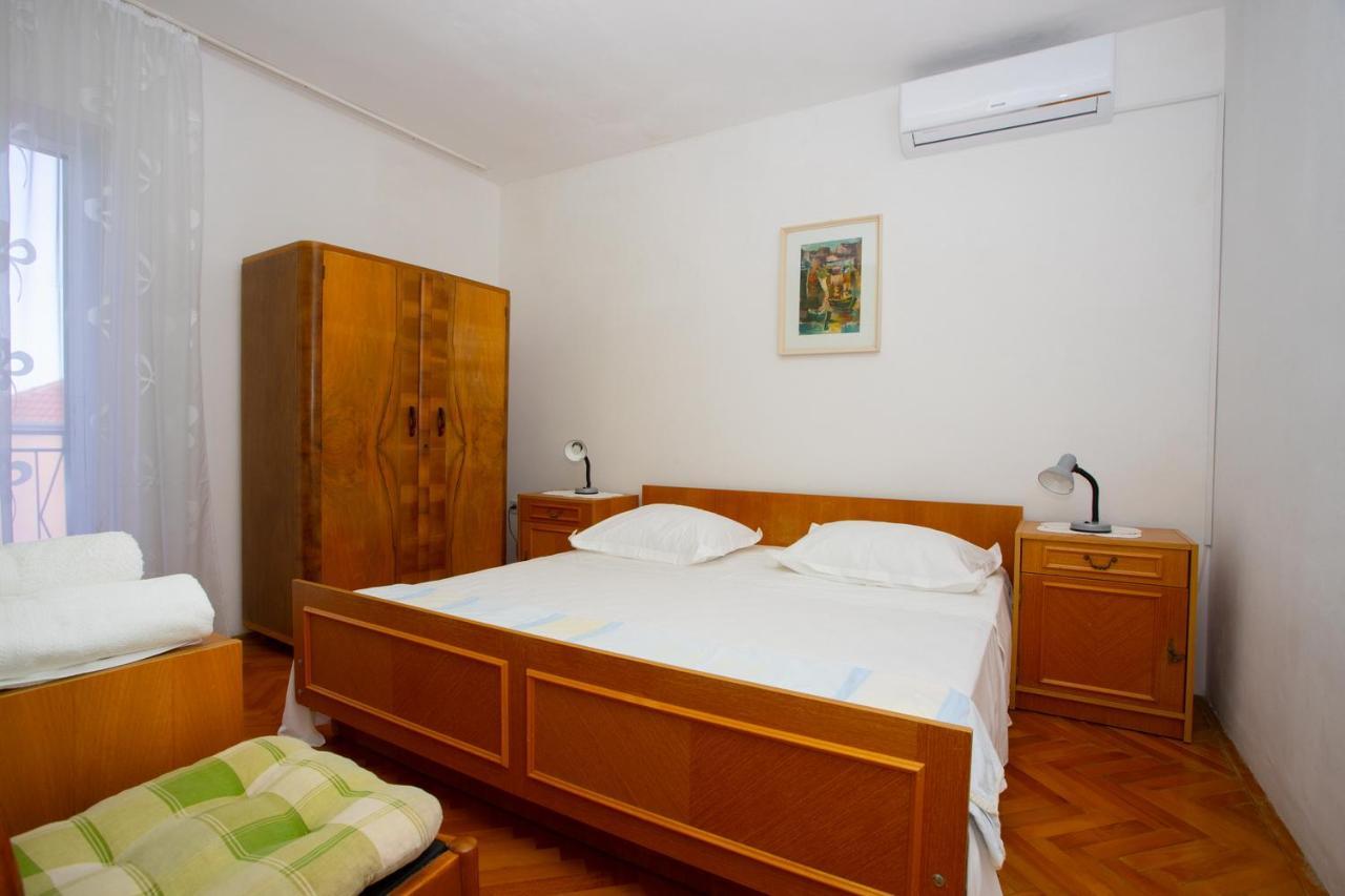 Apartment Nola Podgora Buitenkant foto