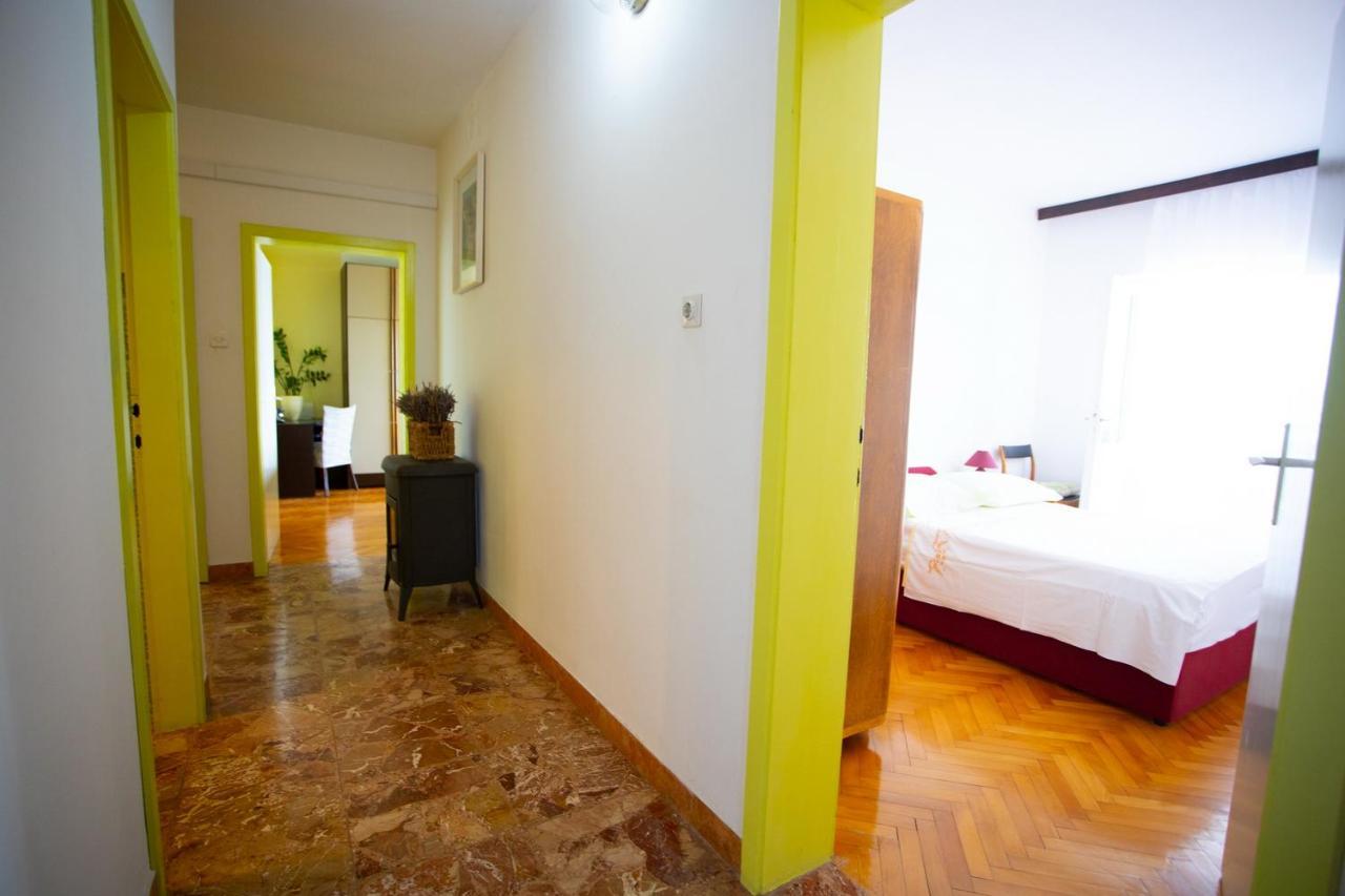 Apartment Nola Podgora Buitenkant foto