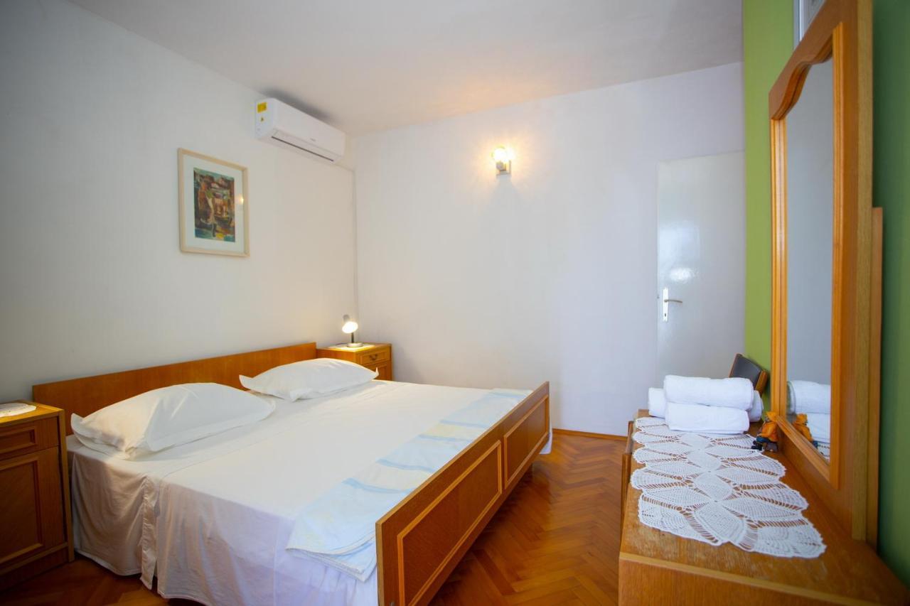 Apartment Nola Podgora Buitenkant foto