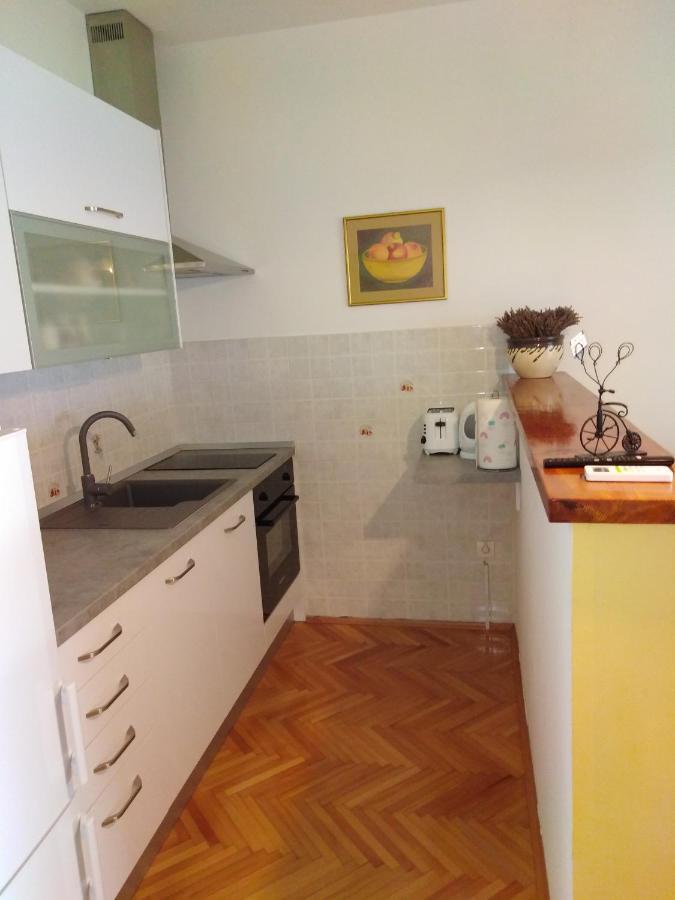 Apartment Nola Podgora Buitenkant foto